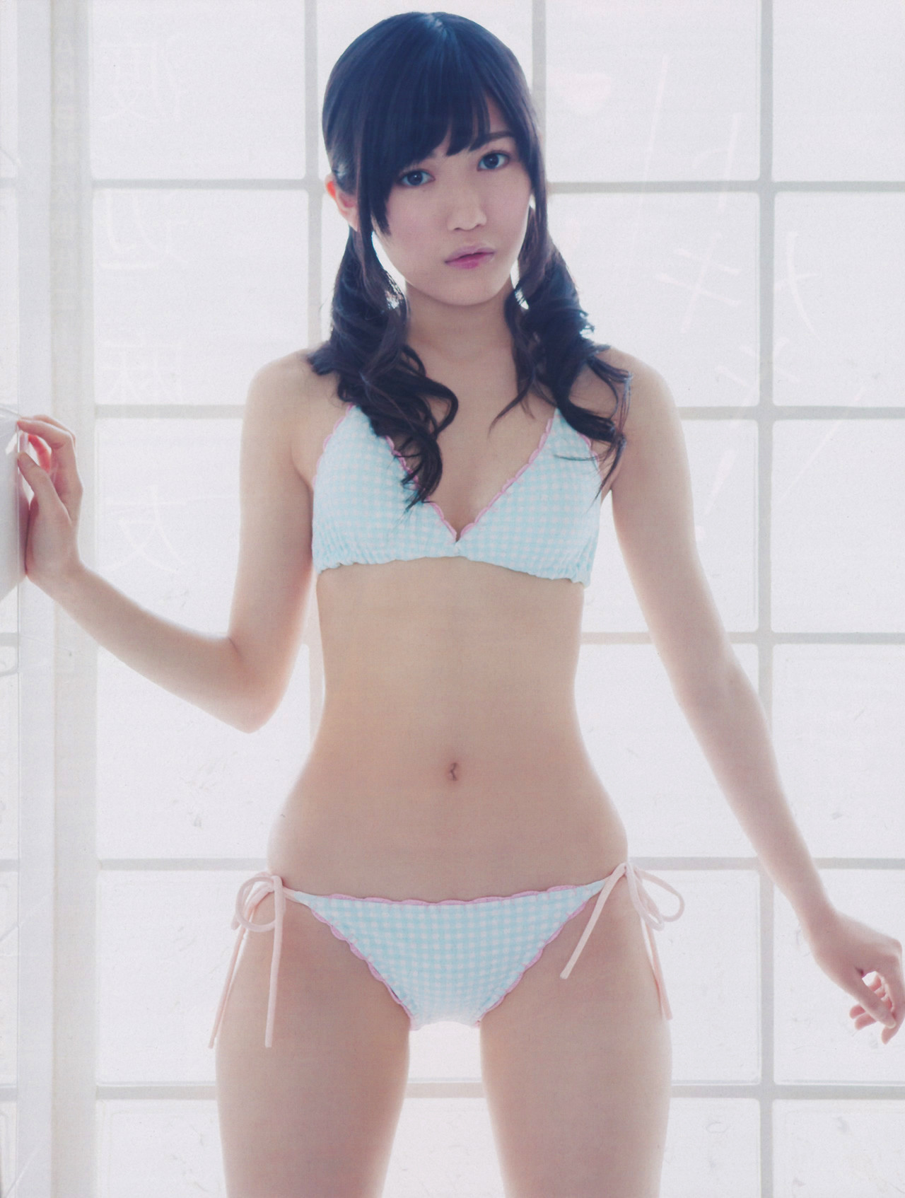 Mayu Watanabe's body shape from waist to thighs is too sexy